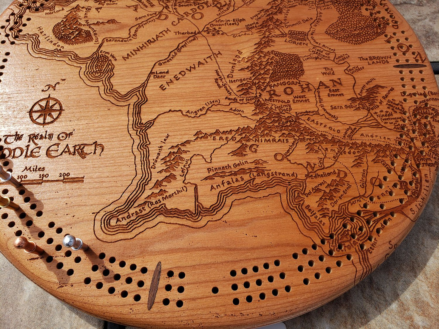 Middle Earth Round Cribbage Board